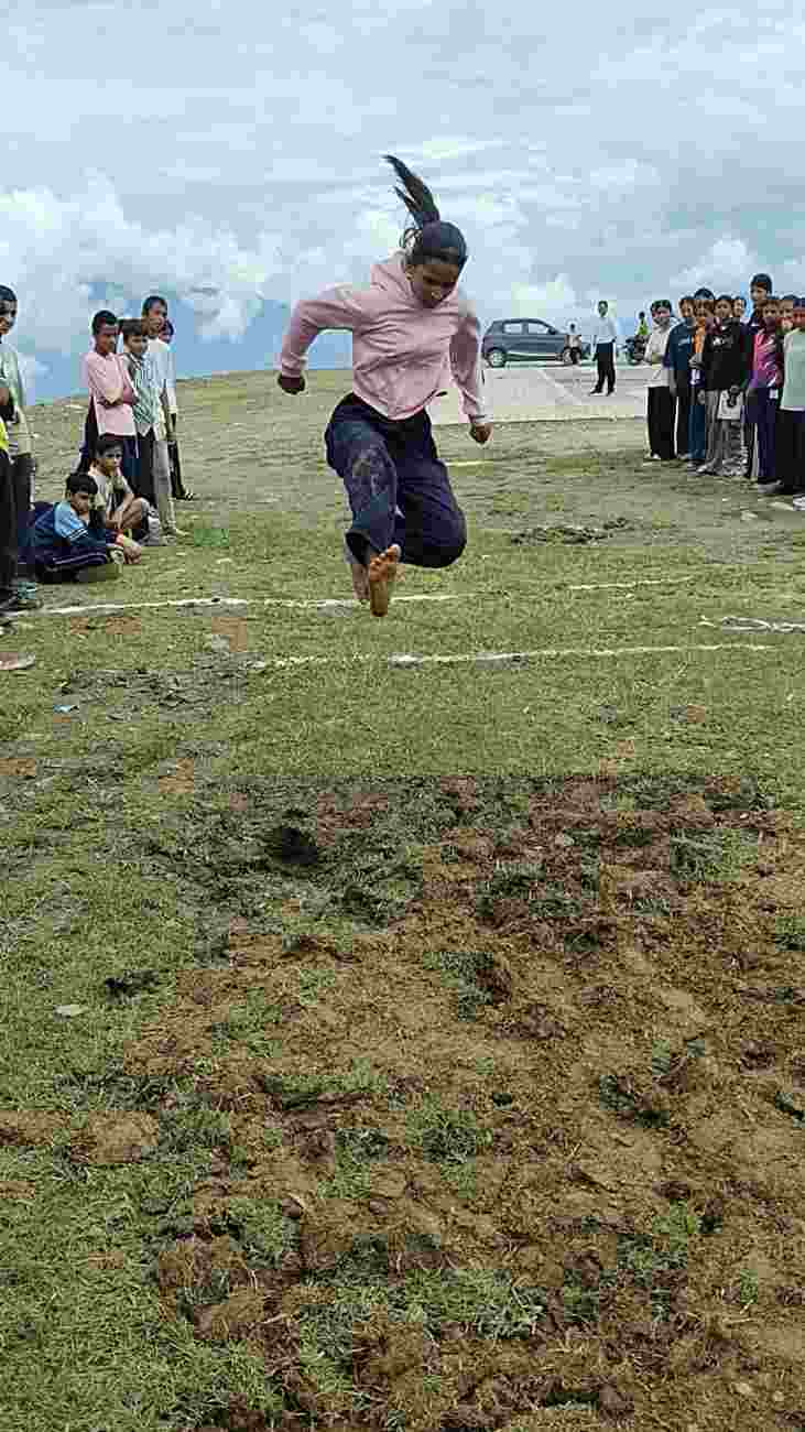 लोहाघाट:बस्कुनी न्याय पंचायत में खेल महाकुंभ का शुभारंभ। खिलाड़ियों ने दिखाया दम खम 