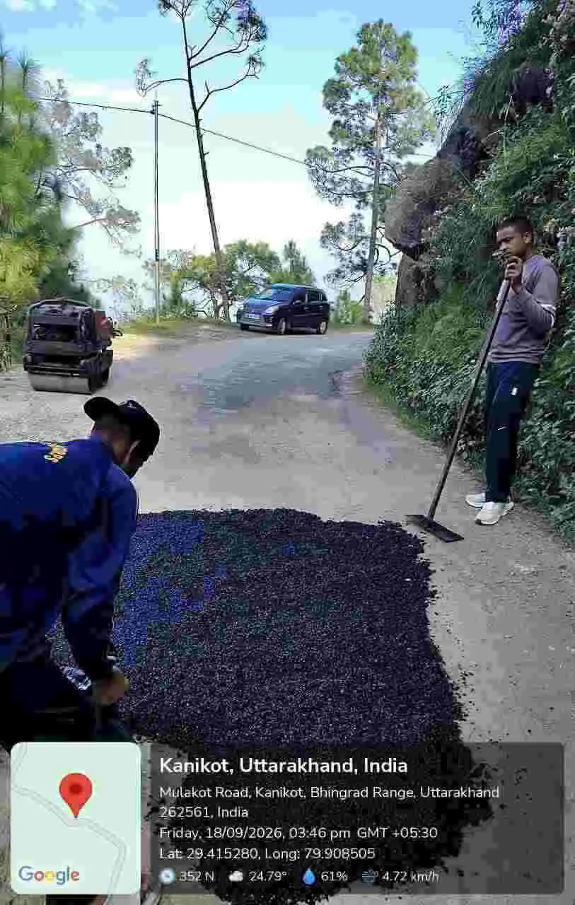 लोहाघाट:डीएम के निर्देश पर लोहाघाट क्षेत्र की सड़कों को गड्ढा मुक्त बनाने का कार्य तेज़, विभिन्न मोटर मार्गों पर किया गया पैच वर्क